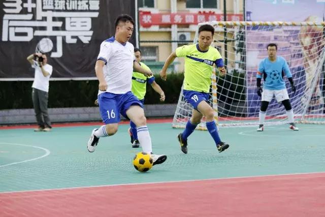 惊险逆转！皇马客场3-2险胜埃尔切，积分紧追巴萨